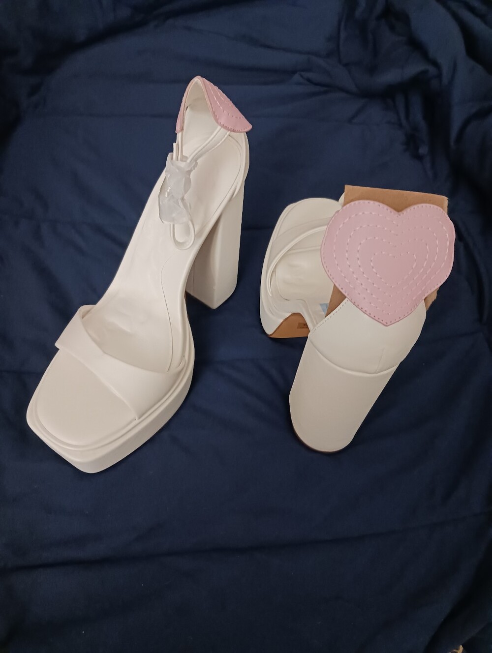 Olivia Miller Women's AMOUR Platform Heel White Pink Pin-up Sz 9 5in Heel New